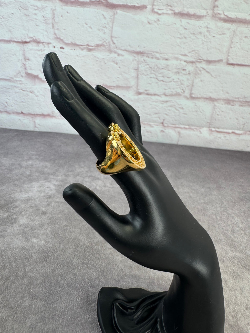 Versace Unisex Medusa Gold Rodeo Ring
