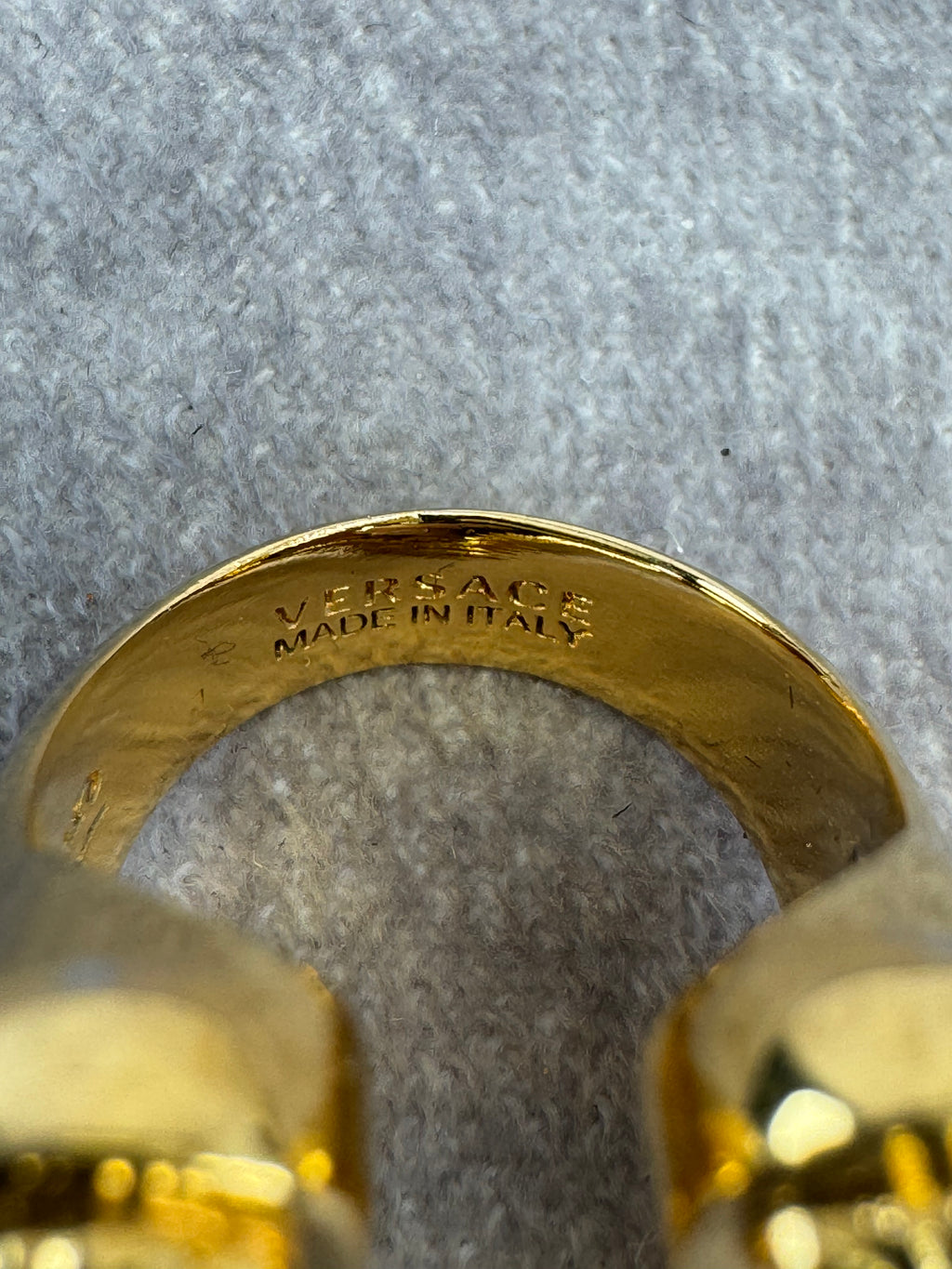 Versace Unisex Medusa Gold Rodeo Ring