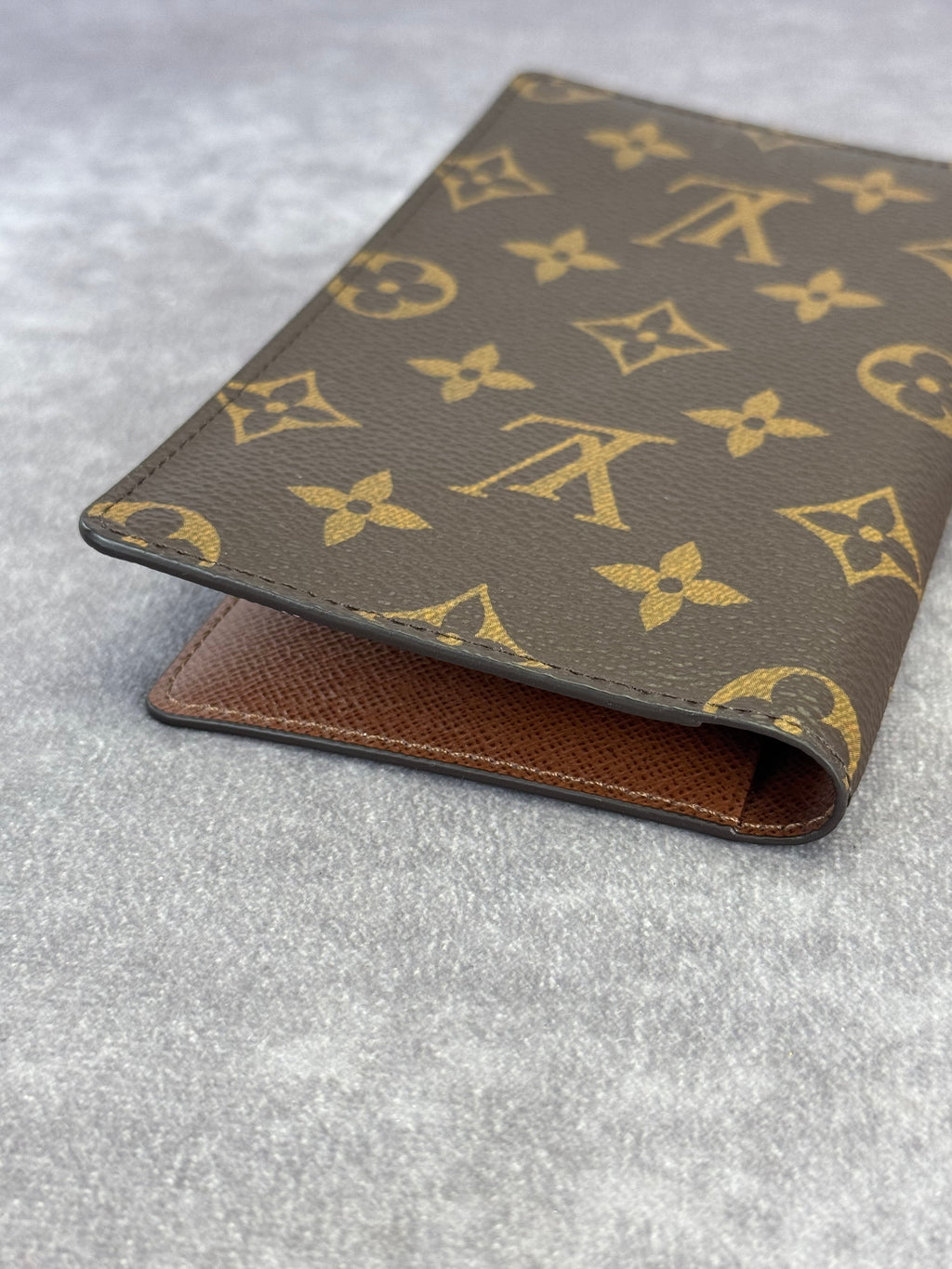 Louis Vuitton Monogram Canvas Card Organizer Checkbook Wallet
