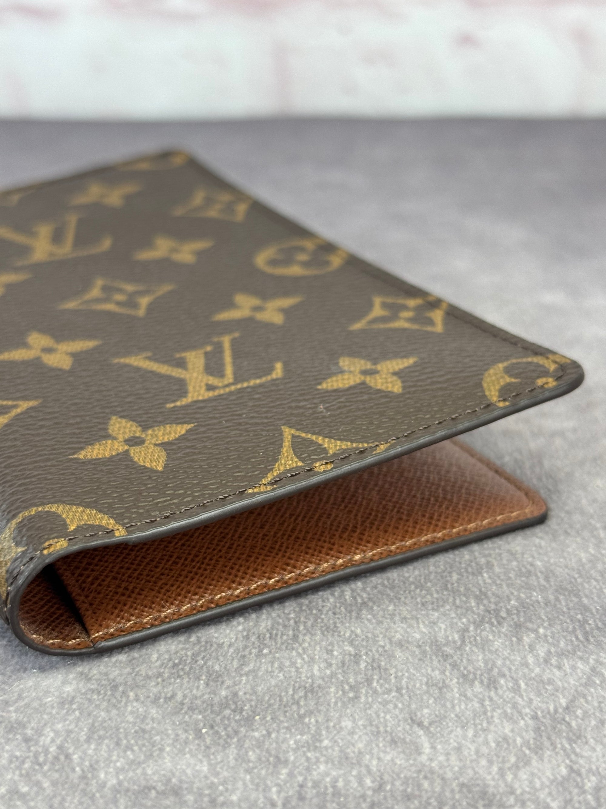 Louis Vuitton Monogram Canvas Card Organizer Checkbook Wallet