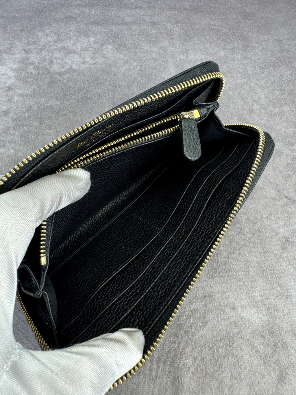 Salvatore Ferragamo Gancini City Zip Black Leather Wallet